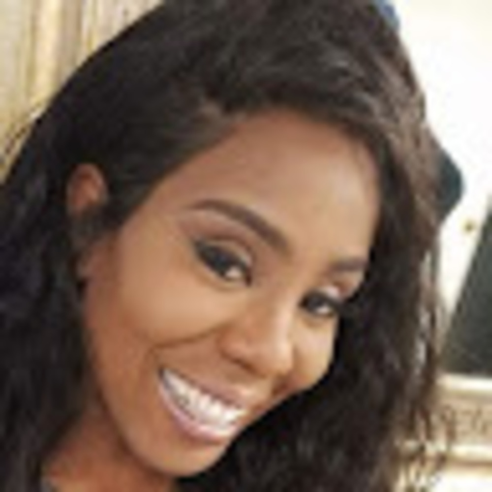 Meet your Posher, Angenette